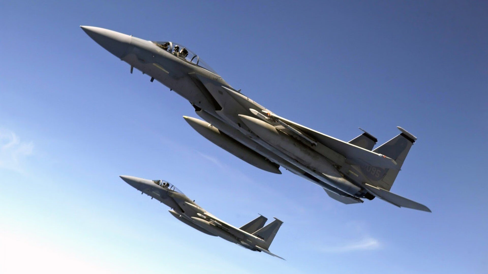 开云体育app官网-3-1逆转夺首胜，勒沃库森9人作战展现冠军气质，勒沃库森二队